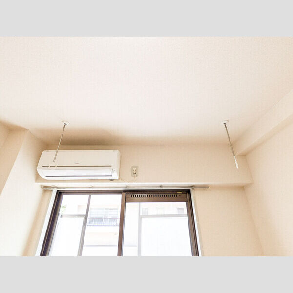 ジュネス西生田306号室 室内物干し