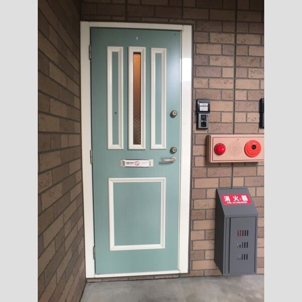 エスポワールイノウエⅡ103号室 玄関