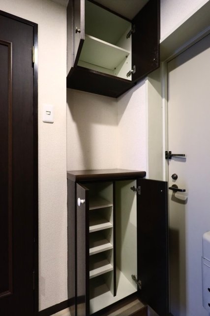 ライオンズマンション田端第２1階 靴入