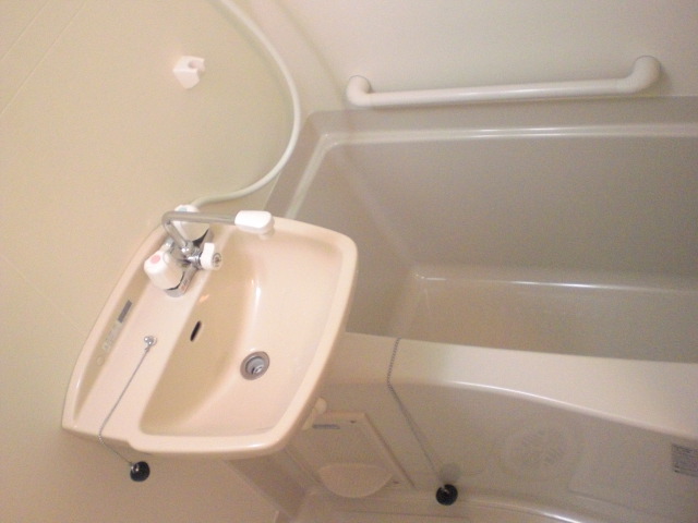 レオパレスリモーネ６ お風呂