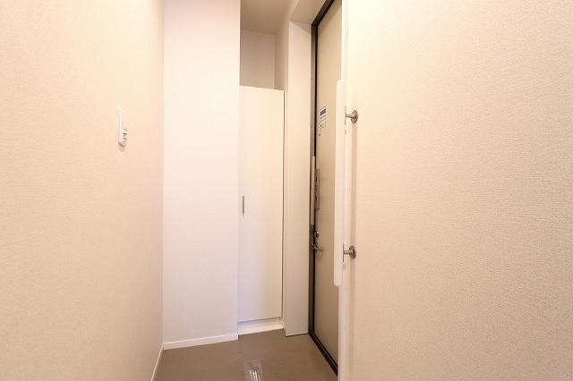BackLaneHouse2階 玄関