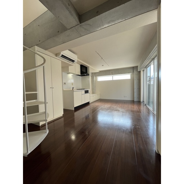 ラ・ステージ坂町 リビング