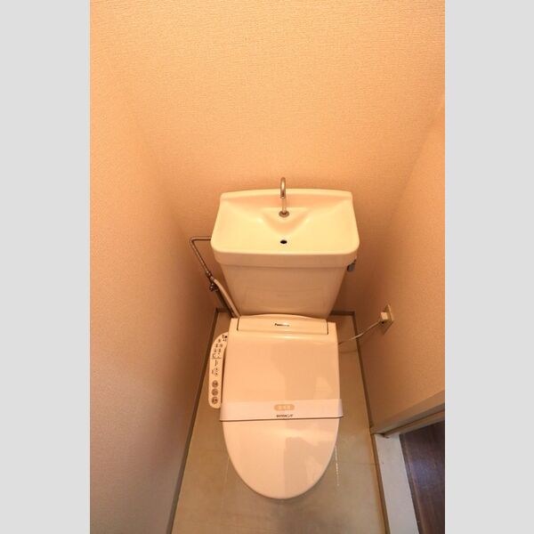 ドミールエム 温水洗浄暖房便座♪