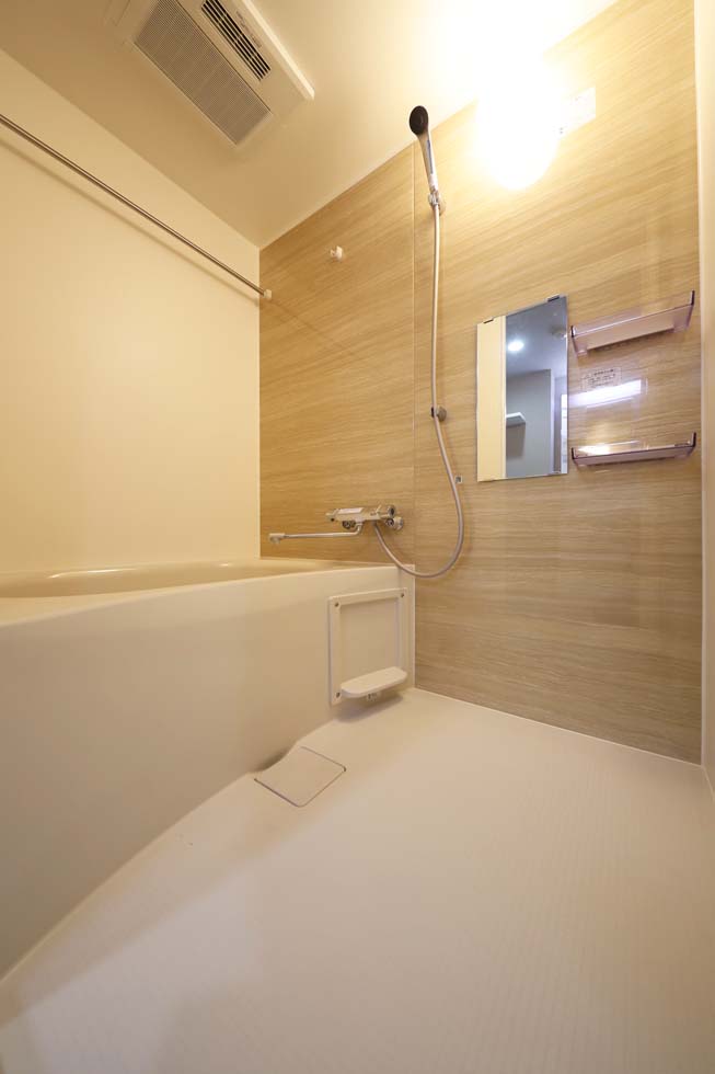 レンティーヴァ綾瀬1階 内観