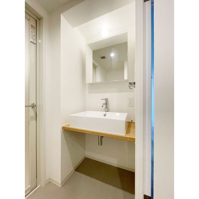 グランパセオ代々木上原0105号室 内観