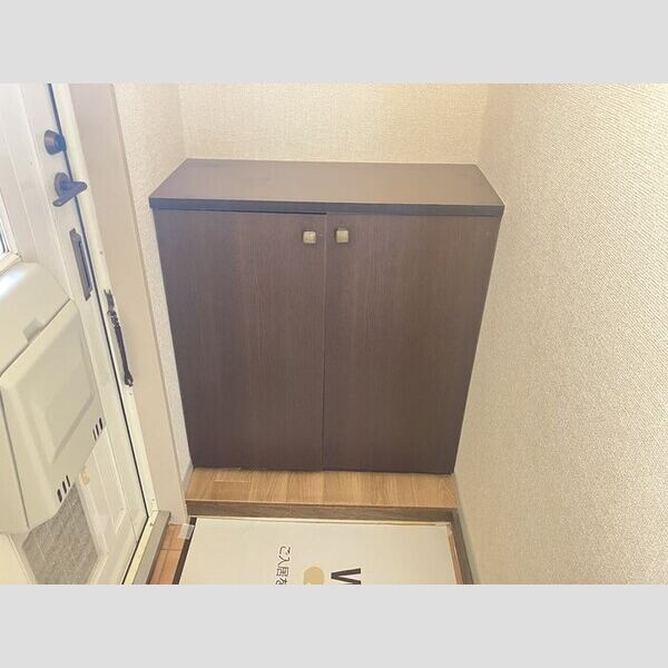 ラークヒルズ　A 玄関