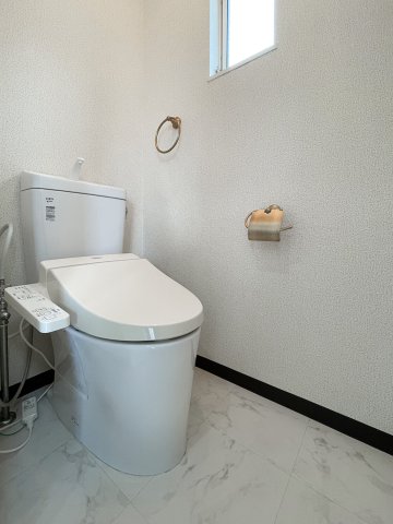 高稲荷ハイツ201号室 トイレ