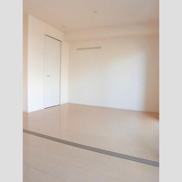 Erdbeere102号室 洋室