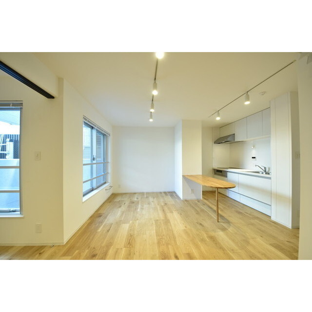 グランパセオ代々木上原0106号室 内観