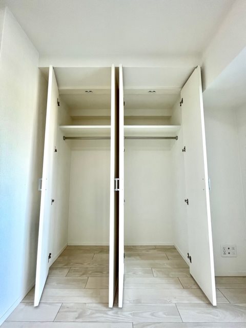 レジディア高円寺2階 収納