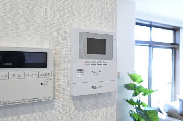 ガーデンヒルズ市ヶ谷2階 モニター付インターフォン※家具小物等はイメージです