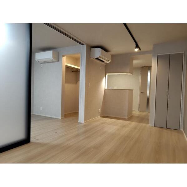 ヒンメルブラウ　野方305号室 リビング