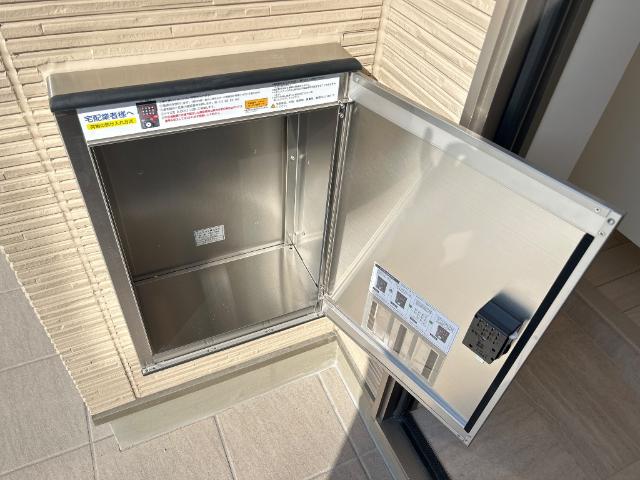 エスペランサ105号室 宅配BOX