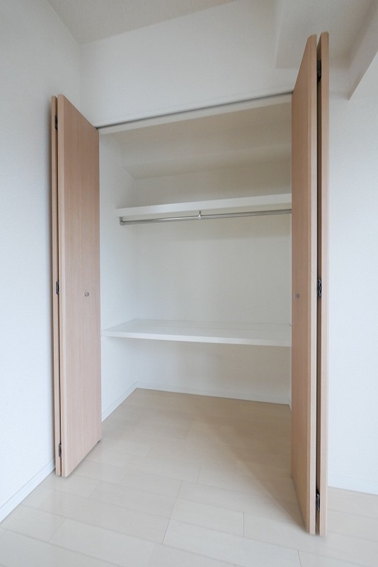 ＡＲＴＥＳＳＩＭＯ　ＬＩＮＫ　ＣＲＯＳＳ4階 内観