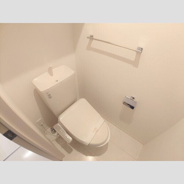 ルナマリア国立　A103号室 温水洗浄暖房便座