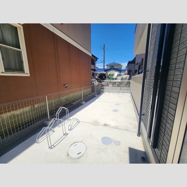 トップXV 駐輪場