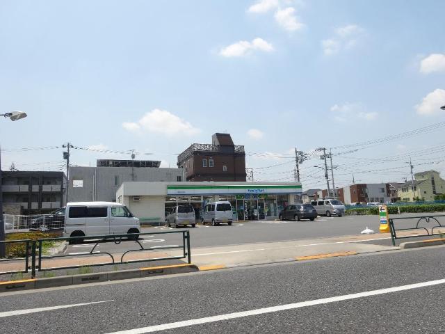 グランメゾン光が丘 ファミリーマート土支田二丁目店まで721ｍ