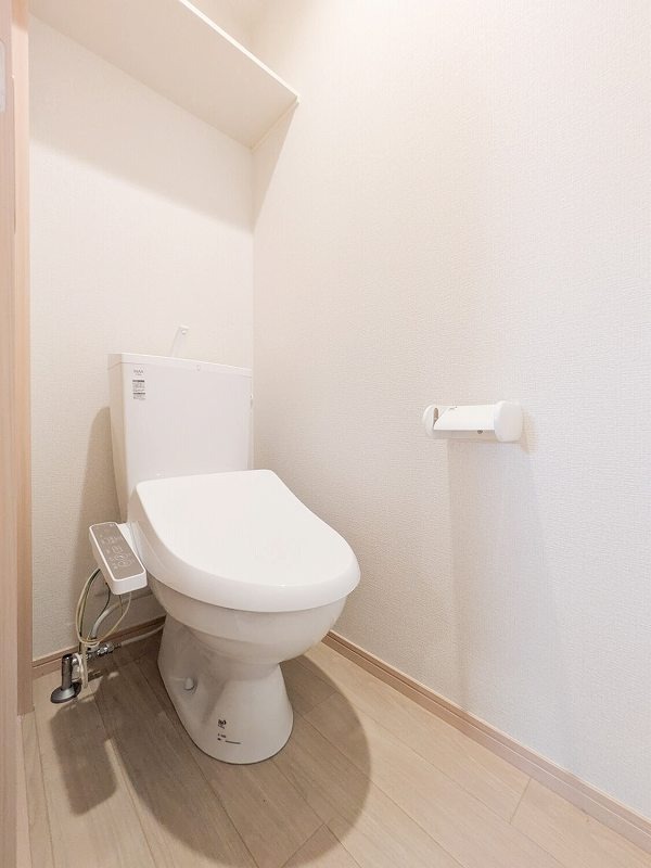 メールダジュール1階 トイレ