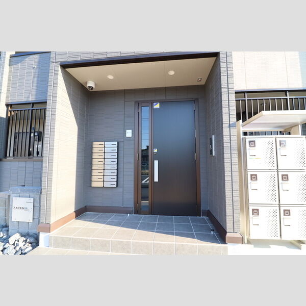 ARTEMIS エントランス