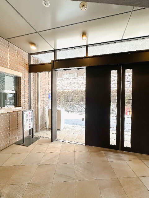 レジディア笹塚3階 エントランス