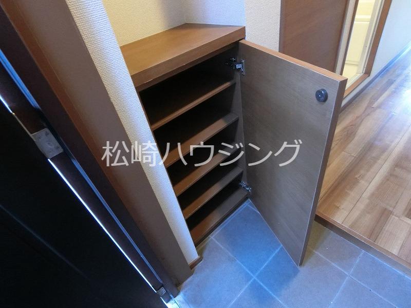 第二惣内ハイツ 玄関