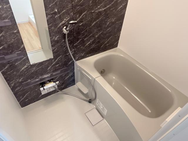 サウザンドリーフ203号室 バス