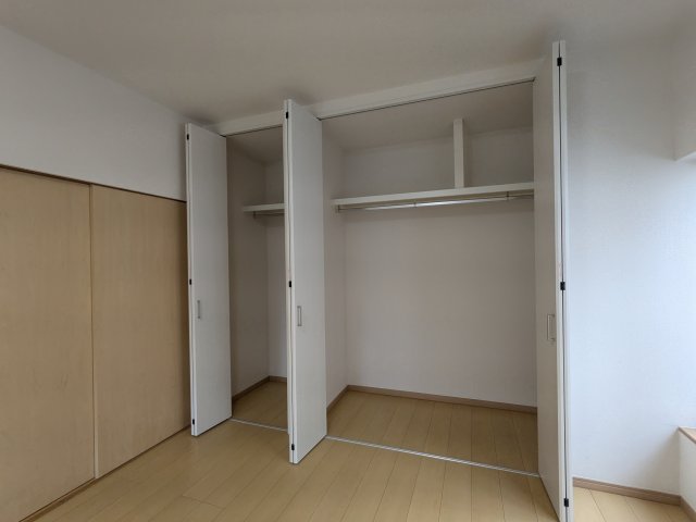 綱島西４丁目戸建て 収納