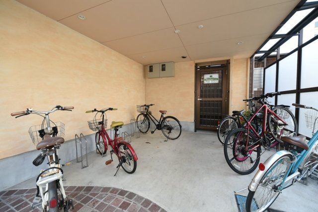 スプレンドーレ蔵前5階 駐輪場
