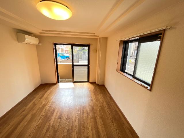 リヴィエール102号室 洋室