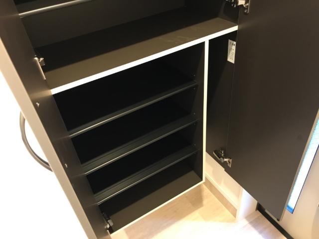 Lina（リーナ）102号室 シューズボックス（イメージ）