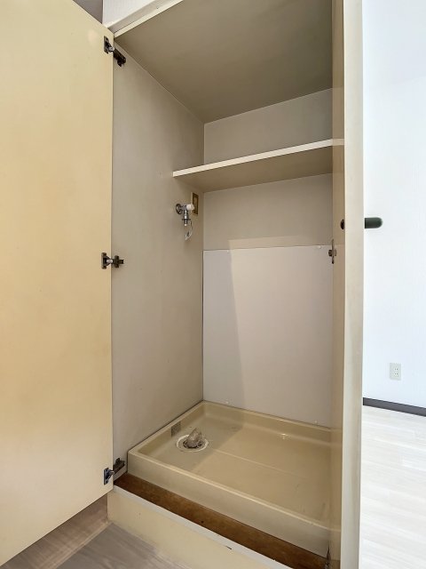 ベル・パークシティ西新宿3階 室内洗濯機置場