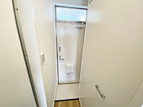 グリーンハイツ西町102号室 玄関