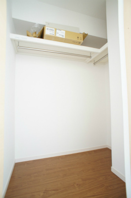 リブリ・アレンダドールⅠ2階 収納