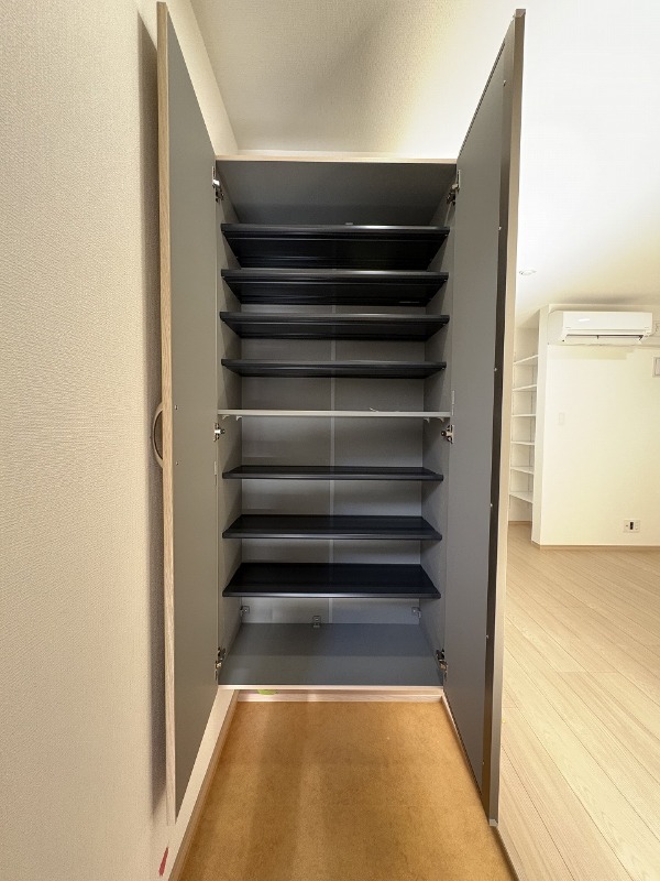 グリーングラス2階 玄関