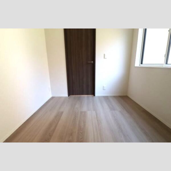 セレスティア南篠崎町105号室 洋室3、8帖