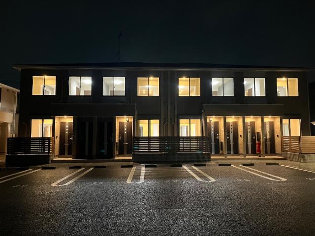 ブルヴァール 外観写真（夜）