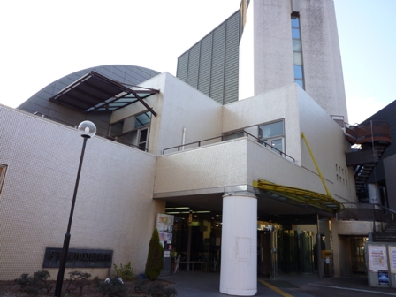 カーサ・アンジェラ 伊勢原市立図書館まで1,364ｍ