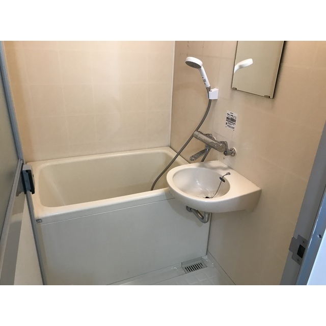 リエス伊勢原203号室 お風呂