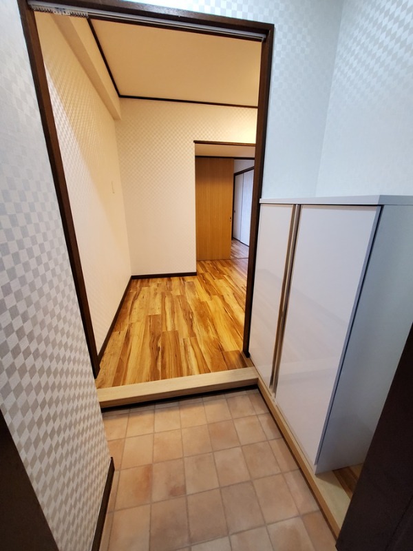 幸眞ビル1階 玄関