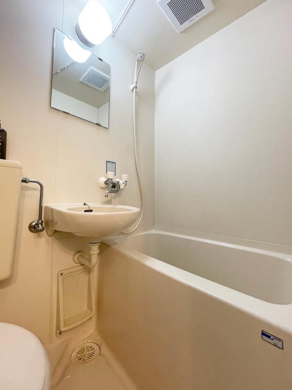 フラットヨシダ1階 玄関