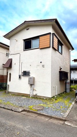 モダンカフェ Kitchen House羽村 駐車場、バイク置き場、自転車置き場も十分なスペース
