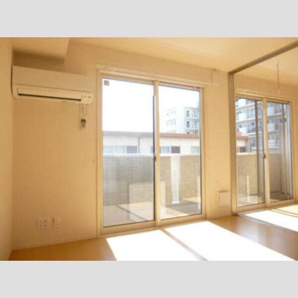 シャルマンドミール 202 居室