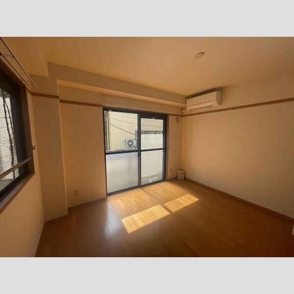 フェアリーガーデン亀戸202号室 リビング