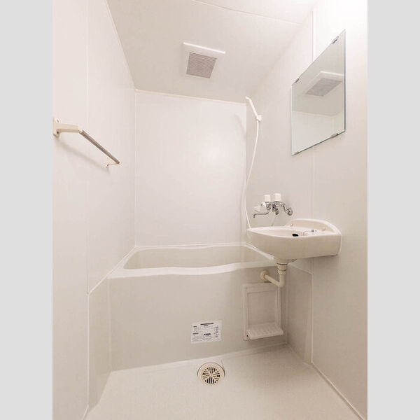 ヴィラ・ファミーユ　A 浴室