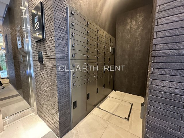 コンシェリア神楽坂 ＣＲＯＳＳＩＡ2階 メールボックス