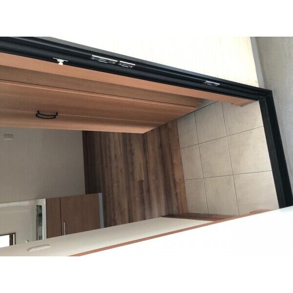 シンシア六番館 玄関