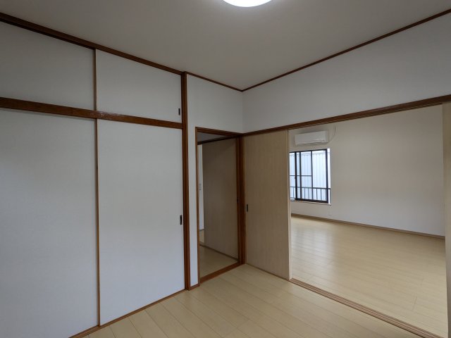 綱島西４丁目戸建て リビング