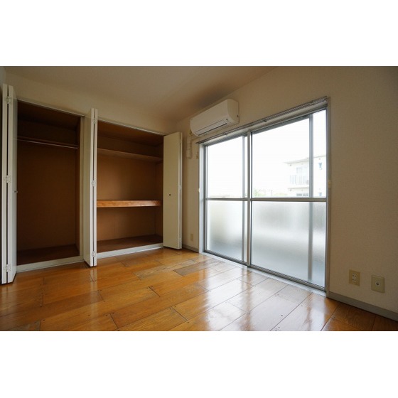 パークヒル航空公園 洋室2　収納