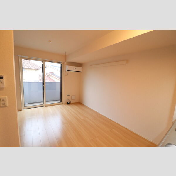 ハウス三生 洋室