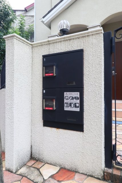 メゾンオルテ2階 宅配BOX